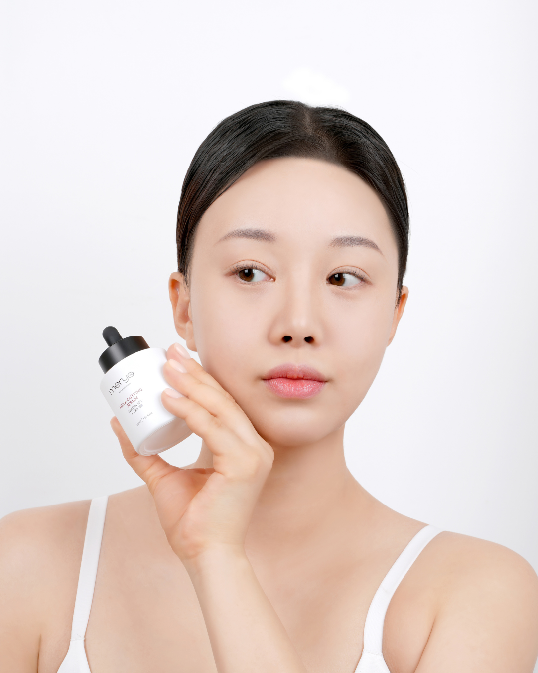 MERYO MELA CUTTING SERUM NIACIN 10% +TXA 5%